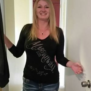 Meet your Posher, Angie